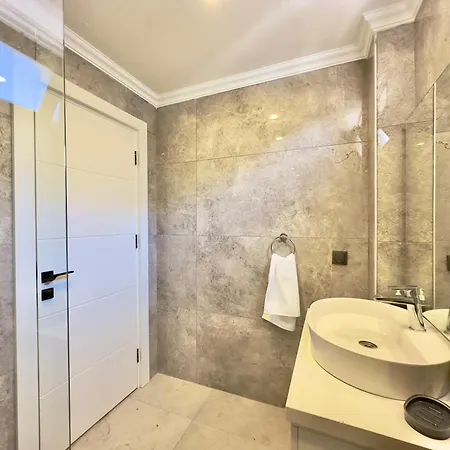 With A Pool And Sea View In Kalkan 2 Apartmán *