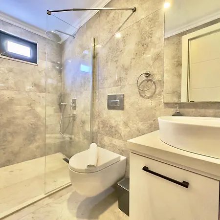 With A Pool And Sea View In Kalkan 2 كاس