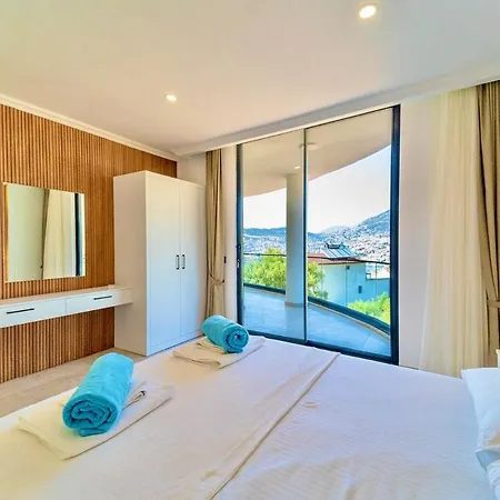 With A Pool And Sea View In Kalkan 2 كاس